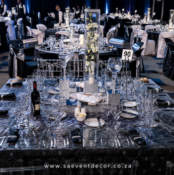Glitz & Glam Corporate Gala Décor 6