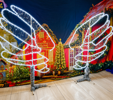 Christmas, Festive Lights & Winter Wonderland Backdrop Hire 21